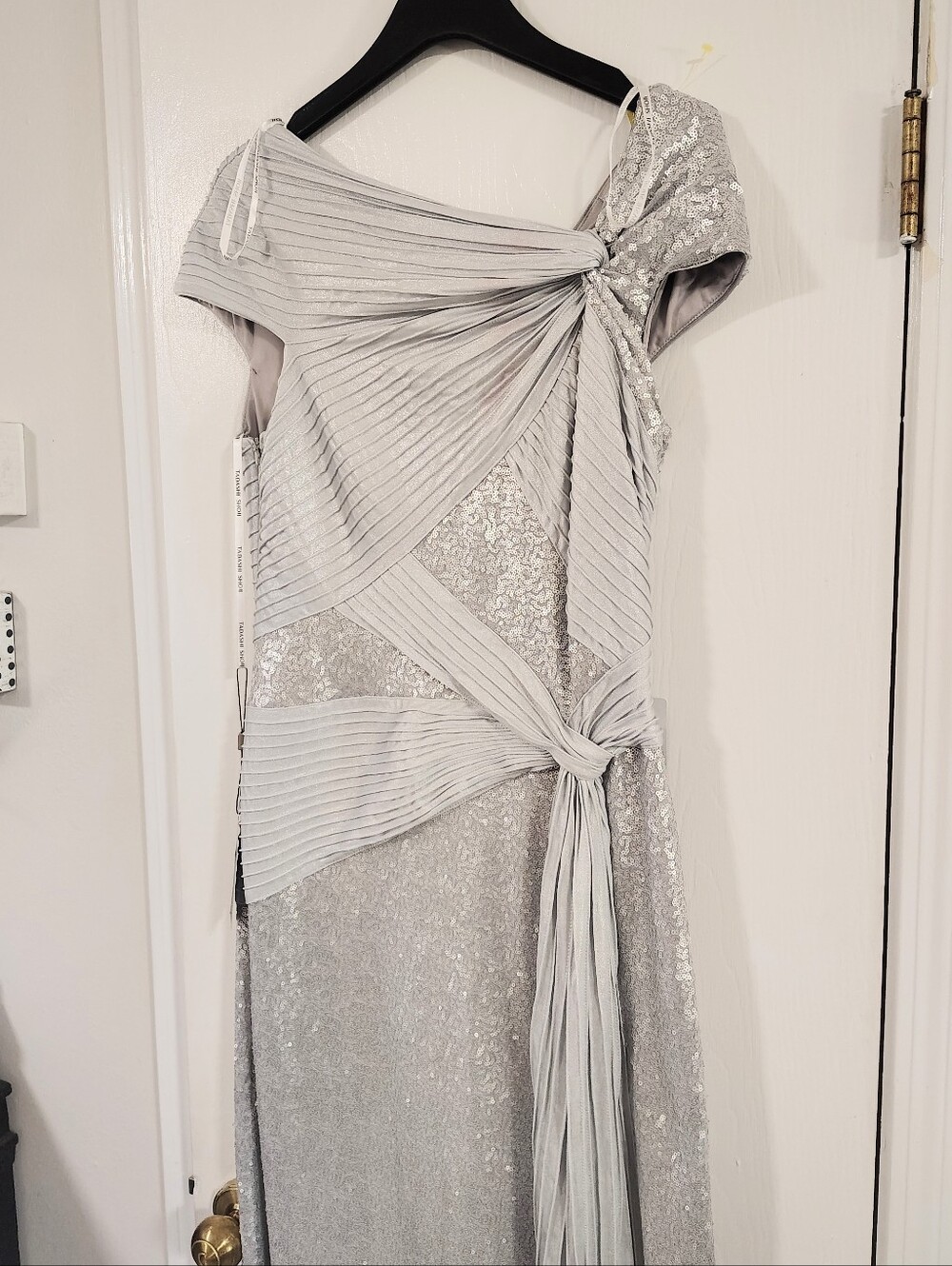 NWT $558 Tadashi Shoji Parma Draped Sequin Gown Silver Women's Medium Evening - Picture 7 of 12